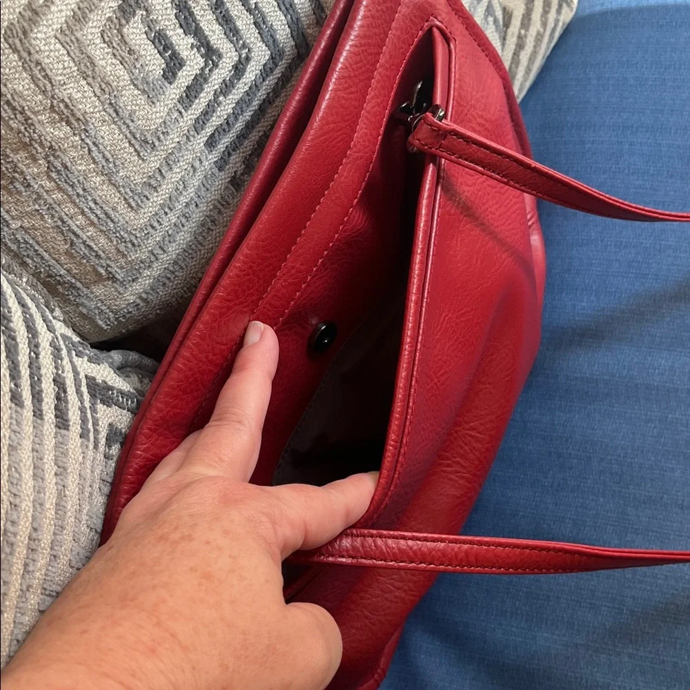 Matt & Nat Vibrant Red Clutch - Picture 5 of 5